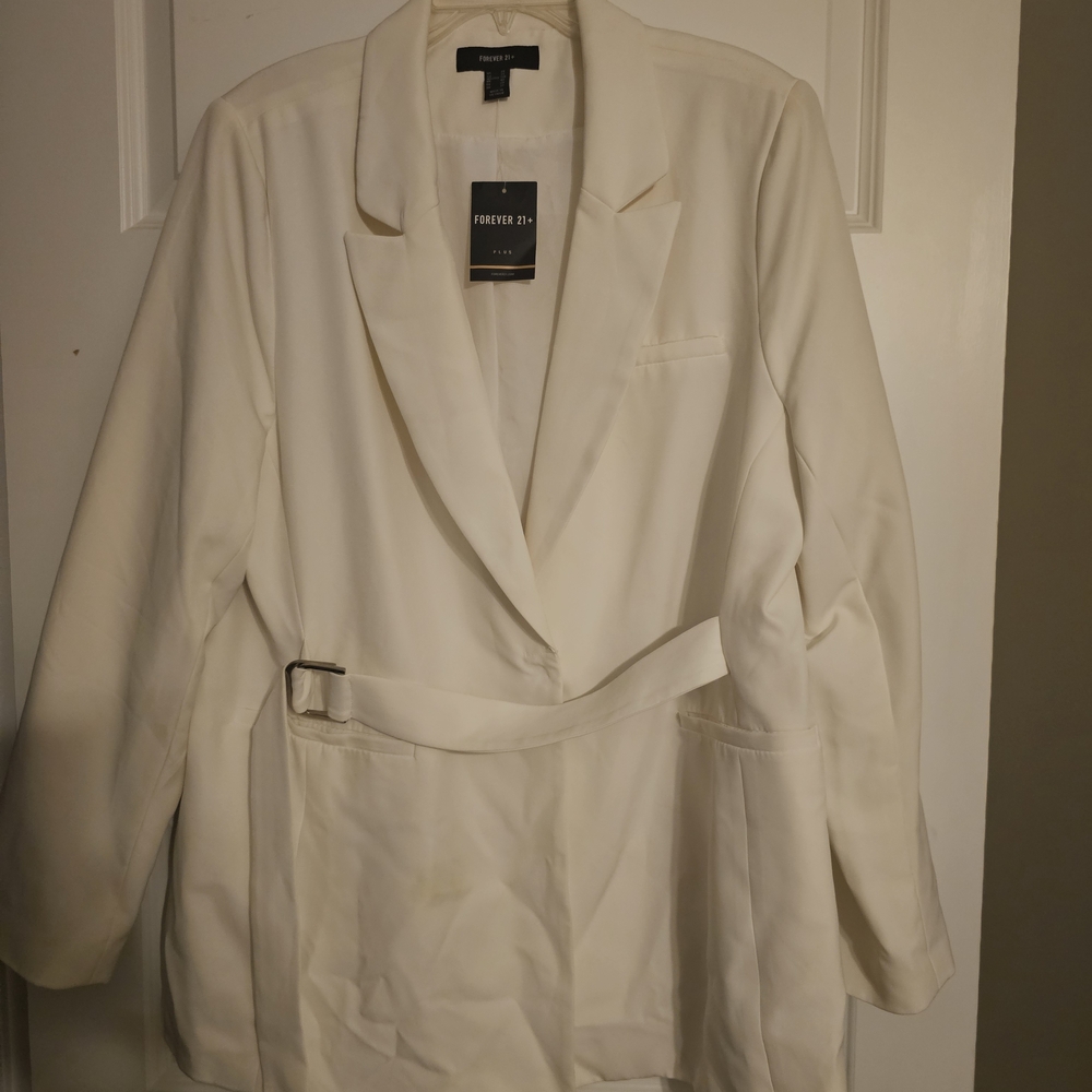 Forever 21 Women's Off-White Belted Blazer